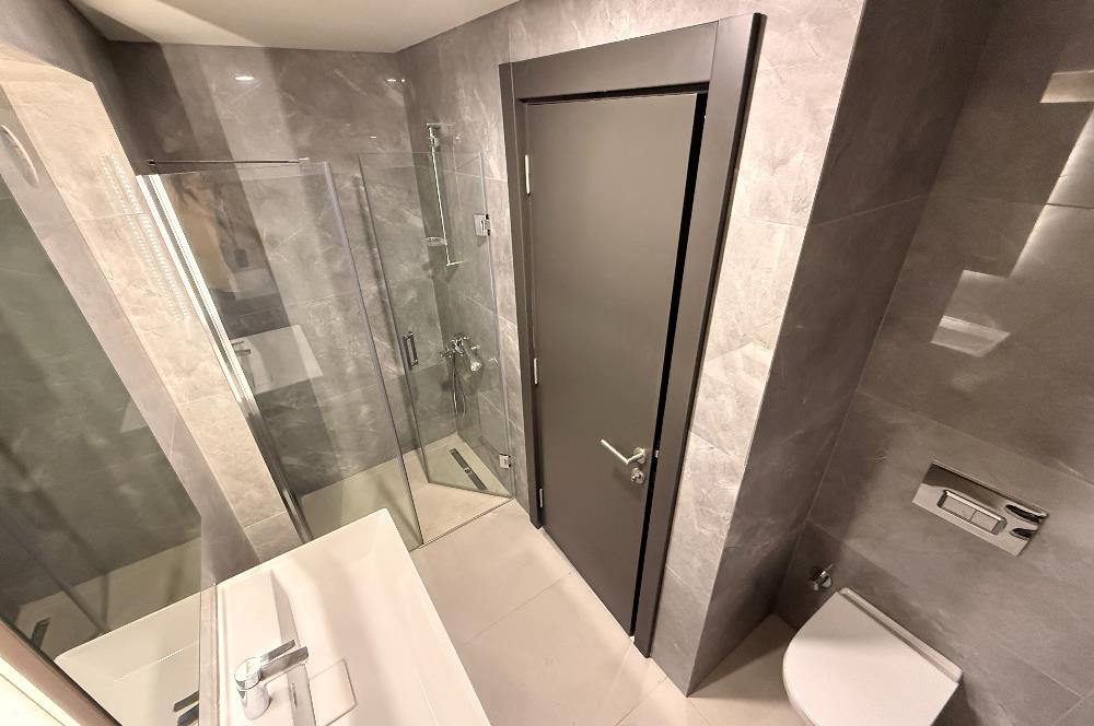 Gayrettepe'de sıfır binada oturmaya hazır kiralık daire