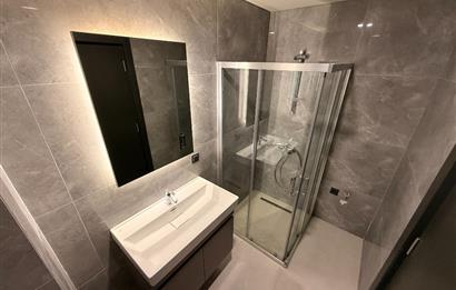 Gayrettepe'de Sıfır Binada Kiralık Çatı Dubleks