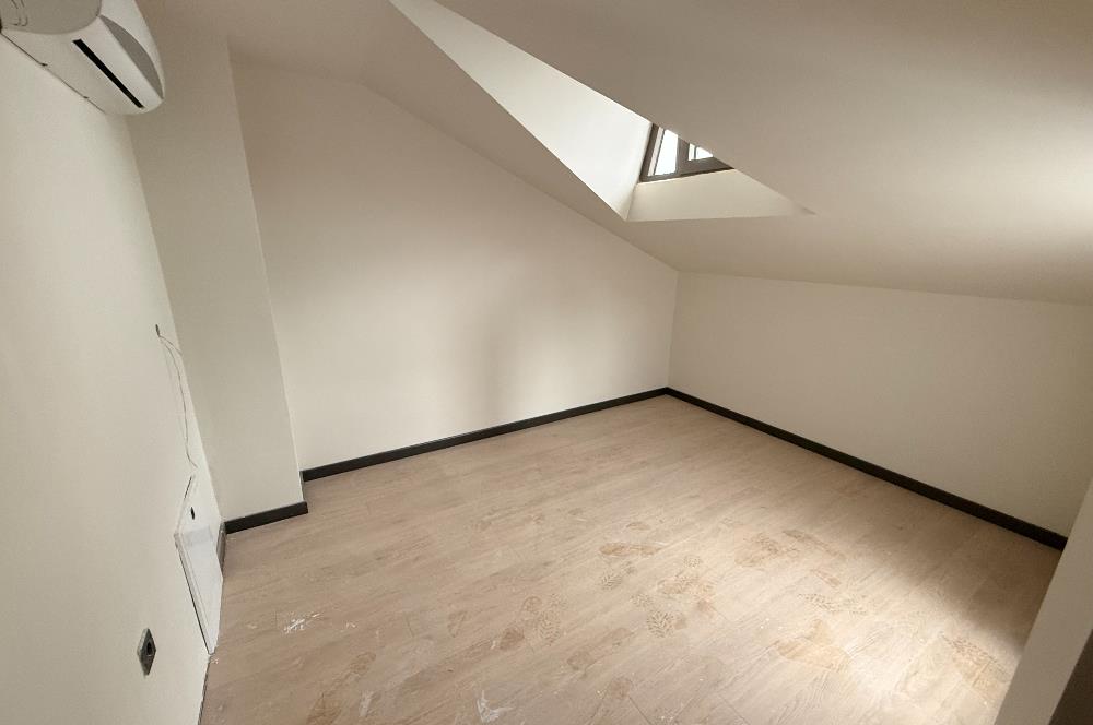 Gayrettepe'de Sıfır Binada Kiralık Çatı Dubleks