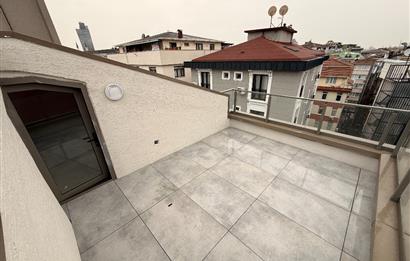Gayrettepe'de Sıfır Binada Kiralık Çatı Dubleks