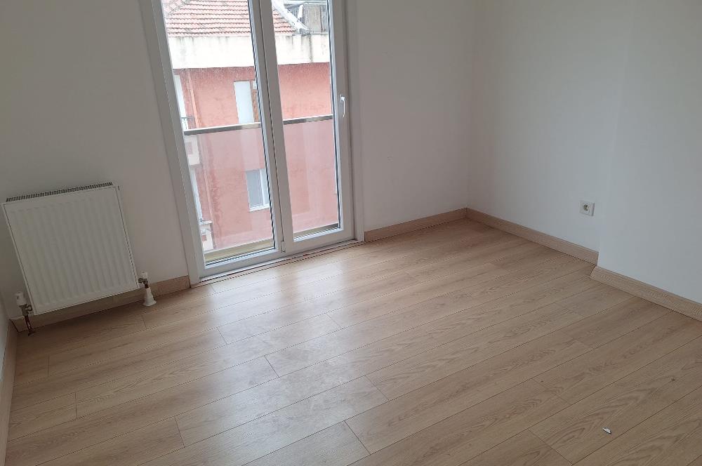 SİTE İÇERİSİNDE KAPALI VE AÇIK OTOPARKLI,ARA KAT 2+1