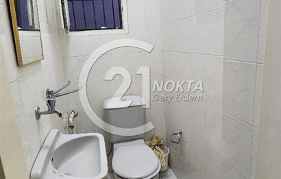 ŞİŞLİ SIRACEVİZLERDE BAKIMLI BİNADA KATTA TEK 4+1 180 m2