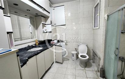 ŞİŞLİ SIRACEVİZLERDE BAKIMLI BİNADA KATTA TEK 4+1 180 m2