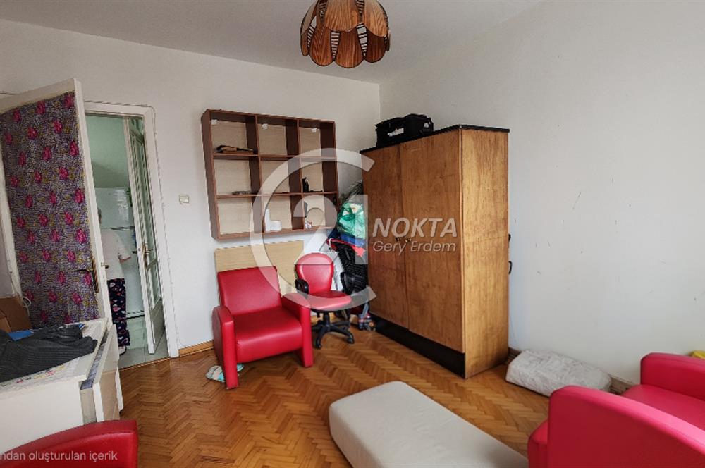 ŞİŞLİ SIRACEVİZLERDE BAKIMLI BİNADA KATTA TEK 4+1 180 m2