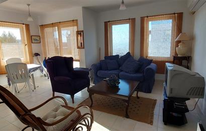 Bodrum-Adabükü özel plajlı,deniz manzaralı satılık üst dubleks daire