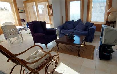 Bodrum-Adabükü özel plajlı,deniz manzaralı satılık üst dubleks daire