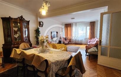 ŞİŞLİ SIRACEVİZLERDE BAKIMLI BİNADA KATTA TEK 4+1 180 m2