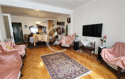 ŞİŞLİ SIRACEVİZLERDE BAKIMLI BİNADA KATTA TEK 4+1 180 m2