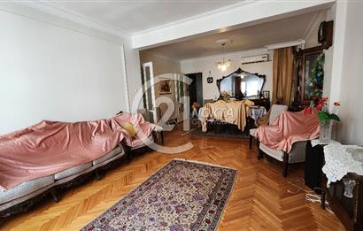 ŞİŞLİ SIRACEVİZLERDE BAKIMLI BİNADA KATTA TEK 4+1 180 m2