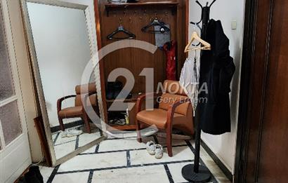 ŞİŞLİ SIRACEVİZLERDE BAKIMLI BİNADA KATTA TEK 4+1 180 m2