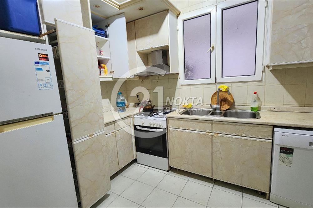 ŞİŞLİ SIRACEVİZLERDE BAKIMLI BİNADA KATTA TEK 4+1 180 m2