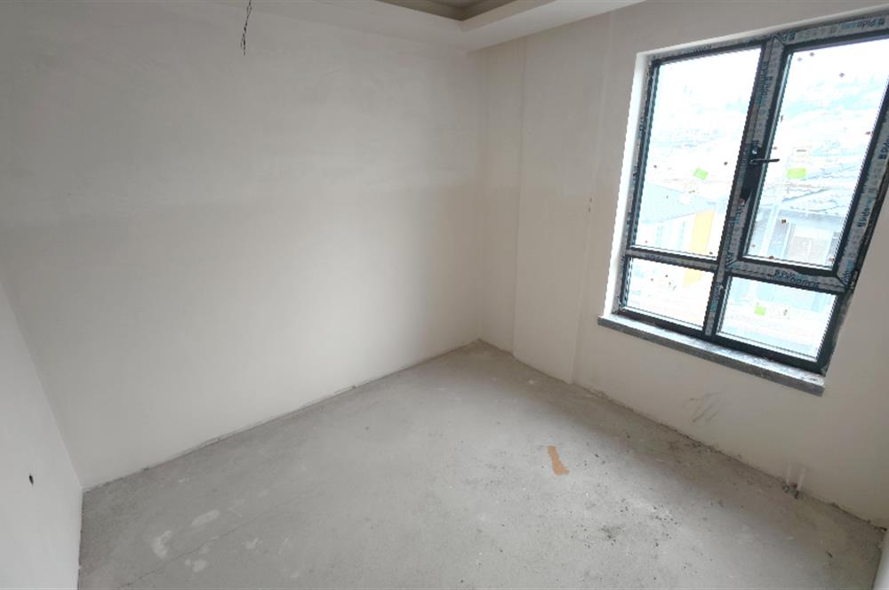 DODURGA'DA İLERİ NATAMAM TESLİM GENİŞ BAHÇELİ SATILIK VİLLA