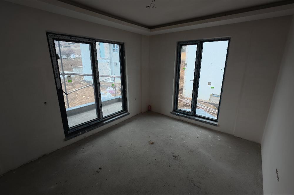 DODURGA'DA İLERİ NATAMAM TESLİM GENİŞ BAHÇELİ SATILIK VİLLA