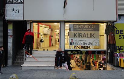 FATİH NİŞANCA’DA HAREKETLİ ASYA SOKAK’TA 5,20 M VİTRİNLİ KİRALIK DÜKKAN | 90 M²