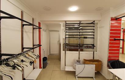 FATİH NİŞANCA’DA HAREKETLİ ASYA SOKAK’TA 5,20 M VİTRİNLİ KİRALIK DÜKKAN | 90 M²