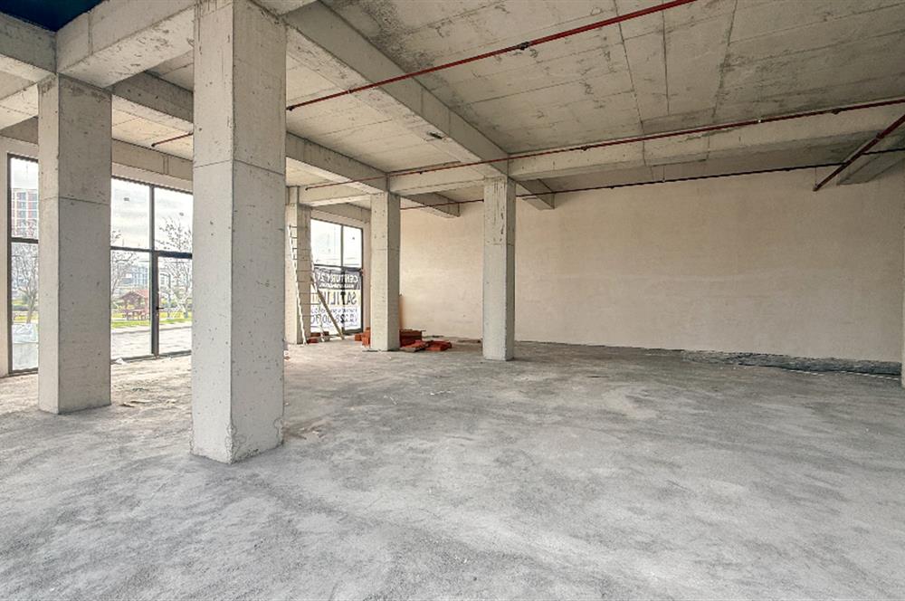 Century 21 Bal'dan Balıkesir'in En Prestijli Ticari lokasyonunda Yüksek Tavanlı Geniş Cepheli Depolu Satılık Dükkan 