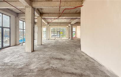 Century 21 Bal'dan Balıkesir'in En Prestijli Ticari lokasyonunda Yüksek Tavanlı Geniş Cepheli Depolu Satılık Dükkan 