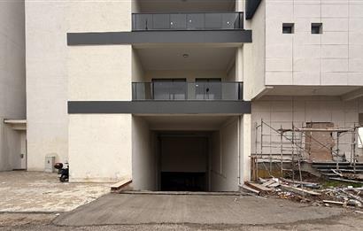 Century 21 Bal'dan Balıkesir'in En Prestijli Ticari lokasyonunda Yüksek Tavanlı Geniş Cepheli Depolu Satılık Dükkan 