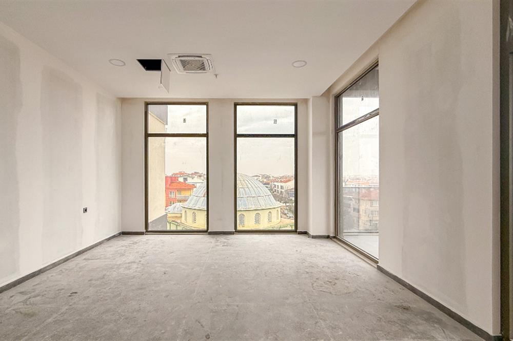 FARKLI İŞ KOLLARINA UYUMLU SATILIK MODERN OFİS SEÇENEKLERİ