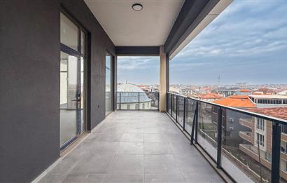 FARKLI İŞ KOLLARINA UYUMLU SATILIK MODERN OFİS SEÇENEKLERİ