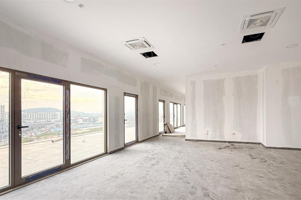 FARKLI İŞ KOLLARINA UYUMLU SATILIK MODERN OFİS SEÇENEKLERİ