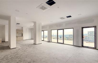 FARKLI İŞ KOLLARINA UYUMLU SATILIK MODERN OFİS SEÇENEKLERİ