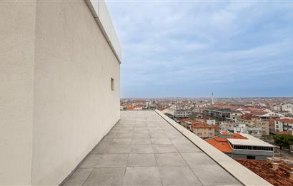 FARKLI İŞ KOLLARINA UYUMLU SATILIK MODERN OFİS SEÇENEKLERİ