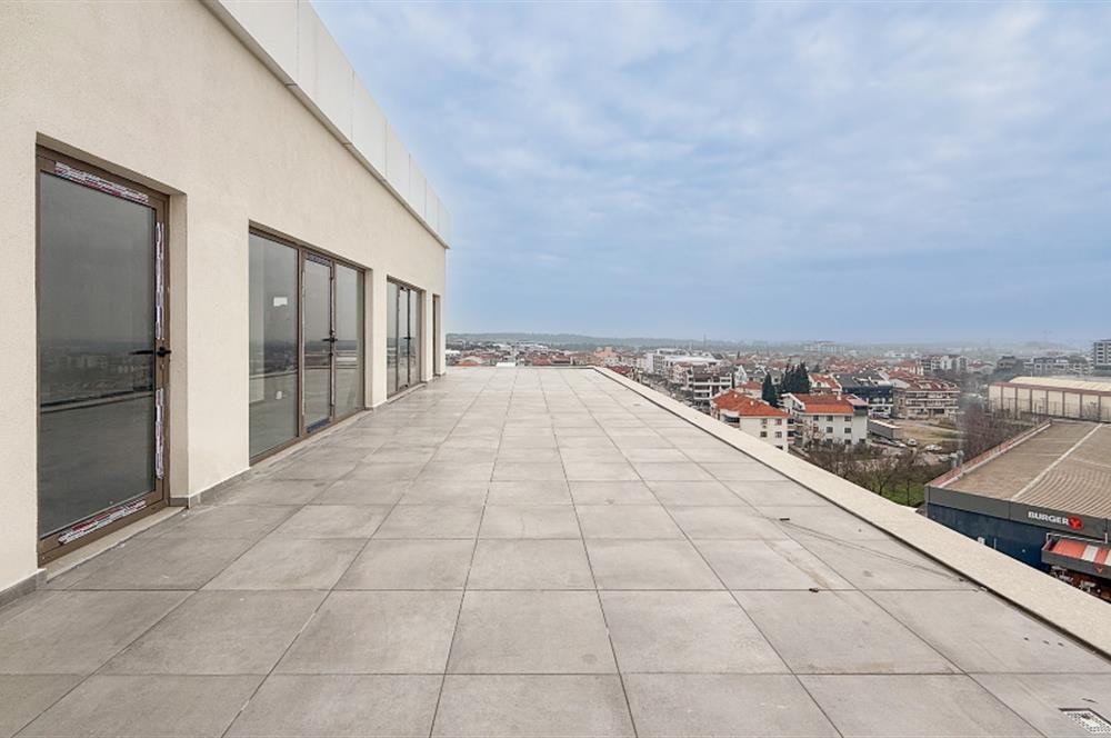 FARKLI İŞ KOLLARINA UYUMLU SATILIK MODERN OFİS SEÇENEKLERİ