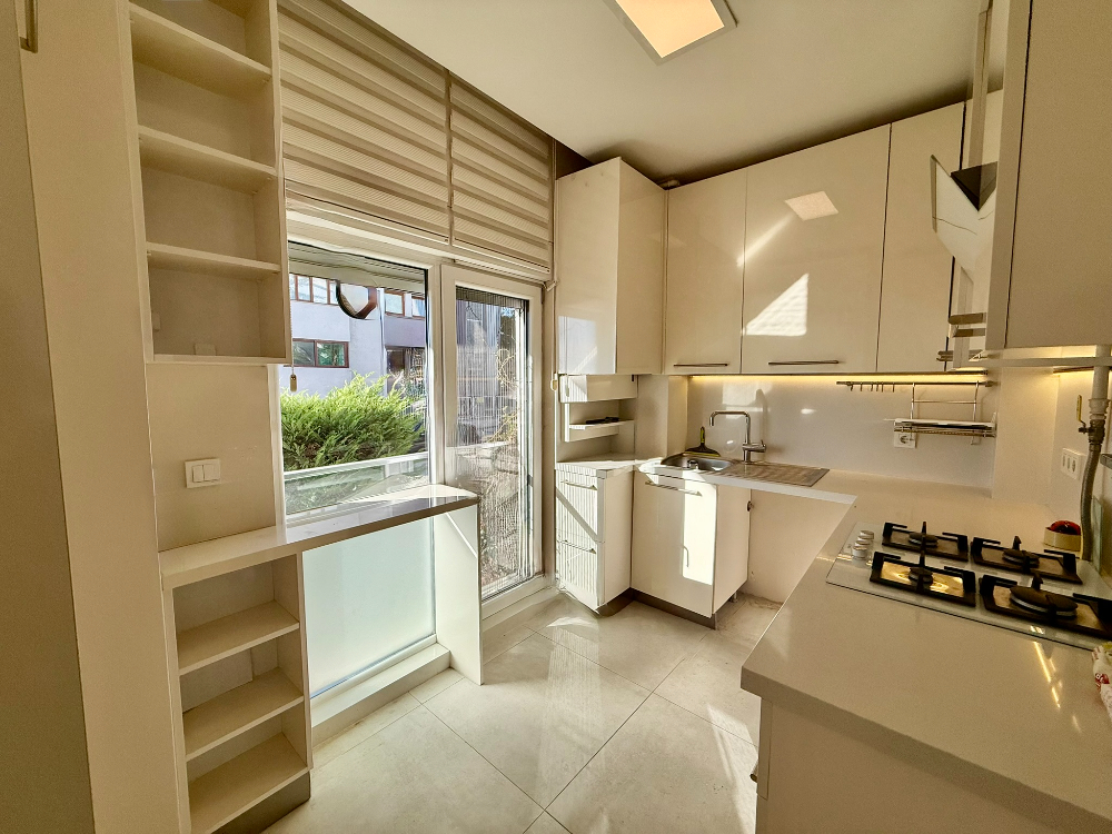 Yeşilköy Yeşilyurt Satılık 2+1 Daire Deniz Manzaralı