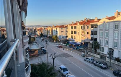 BAHÇELİEVLER'DE 100.YIL TEKNİK LİSE CD. ÜZERİ SATILIK 3+1 DAİRE