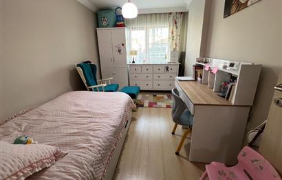 BAHÇELİEVLER'DE 100.YIL TEKNİK LİSE CD. ÜZERİ SATILIK 3+1 DAİRE