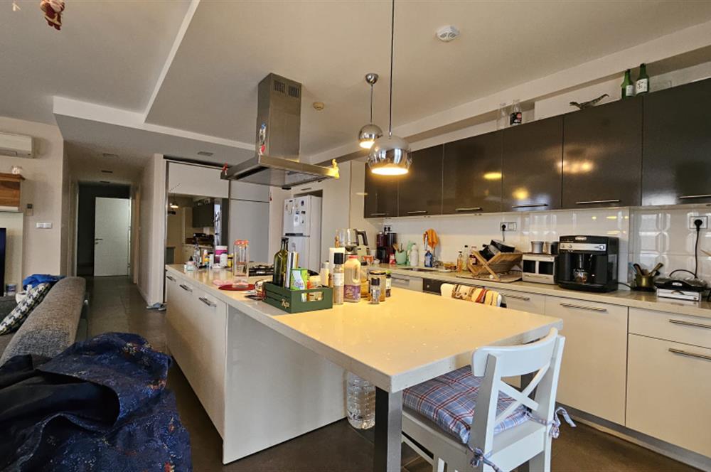 ZEKERİYAKÖY SİTELERDE BATI YURDU KARŞISI SATILIK ÇATI DUBLEKS