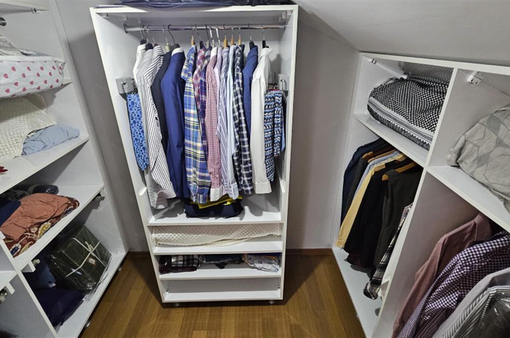 ZEKERİYAKÖY SİTELERDE BATI YURDU KARŞISI SATILIK ÇATI DUBLEKS