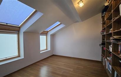 ZEKERİYAKÖY SİTELERDE BATI YURDU KARŞISI SATILIK ÇATI DUBLEKS