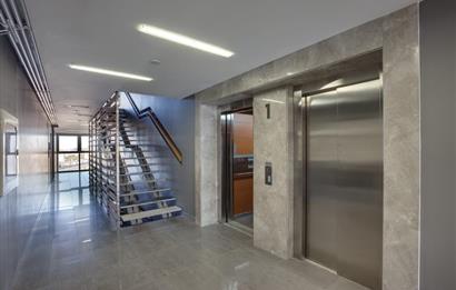 ZEKERİYAKÖY SİTELERDE BATI YURDU KARŞISI SATILIK ÇATI DUBLEKS