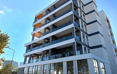 Century 21 Bal'dan Balıkesir'in En Prestijli Ticari lokasyonunda Yüksek Tavanlı Geniş Cepheli Depolu Satılık Dükkan 