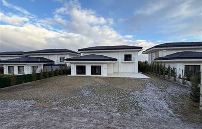 GÖLBAŞI DIAMOND PRESTIJDE 5+1 SATILIK LÜKS VİLLA