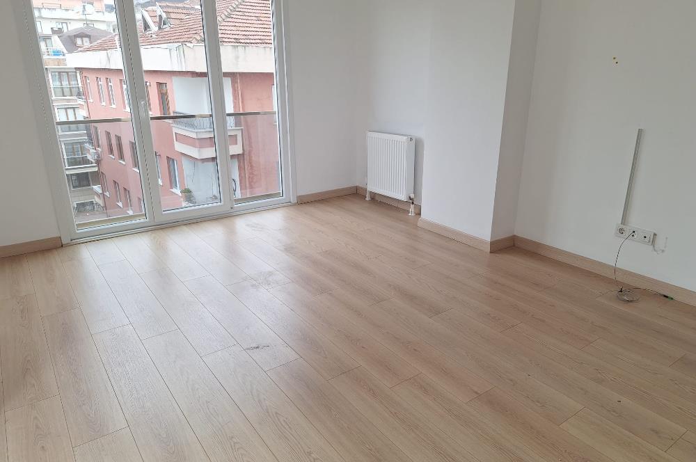 SİTE İÇERİSİNDE KAPALI VE AÇIK OTOPARKLI,ARA KAT 2+1