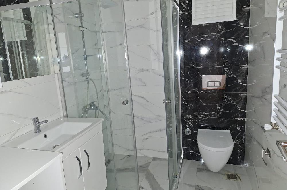 SİTE İÇERİSİNDE KAPALI VE AÇIK OTOPARKLI,ARA KAT 2+1