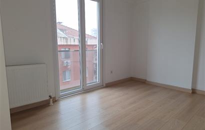 SİTE İÇERİSİNDE KAPALI VE AÇIK OTOPARKLI,ARA KAT 2+1