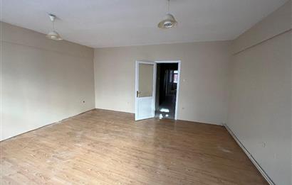 ŞEHİT ERDEM CANBAŞ SOKAK FULL TADİLATLI KİRALIK ARAKAT DAİRE