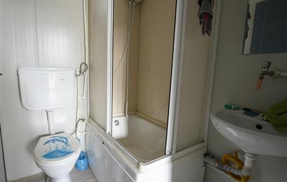 C21 Cius; Kumsaz’da Bahçeli–Teraslı Yazlık Prefabrik Ev