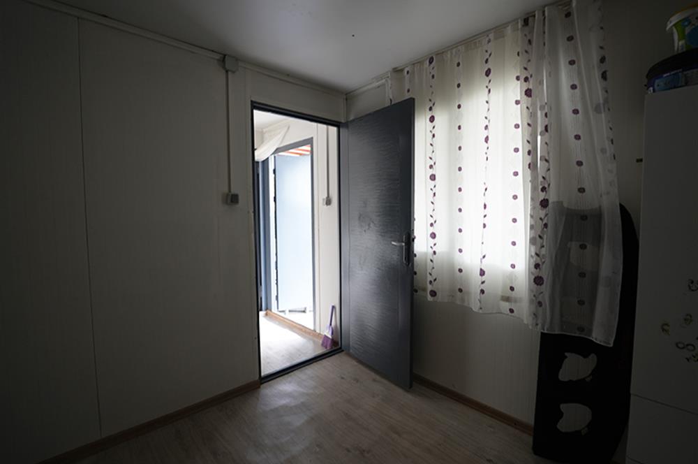 C21 Cius; Kumsaz’da Bahçeli–Teraslı Yazlık Prefabrik Ev