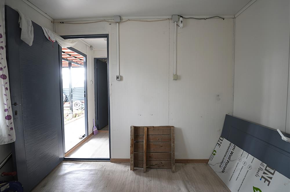 C21 Cius; Kumsaz’da Bahçeli–Teraslı Yazlık Prefabrik Ev