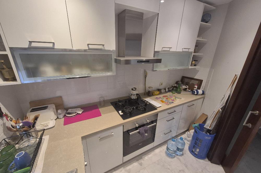 CADDEYE 1. PARALEL VARDAR SOKAKTA KOMPLE EŞYALI KİRALIK DAİRE