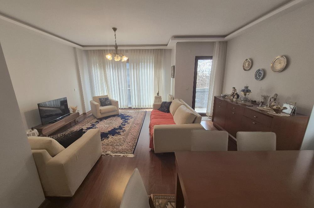 CADDEYE 1. PARALEL VARDAR SOKAKTA KOMPLE EŞYALI KİRALIK DAİRE