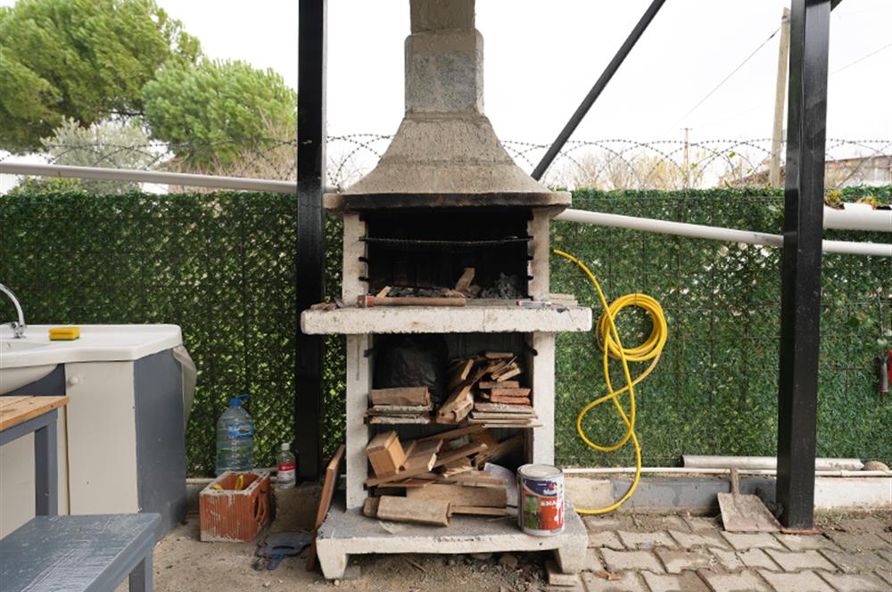 C21 Cius; Kumsaz’da Bahçeli–Teraslı Yazlık Prefabrik Ev