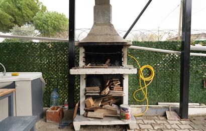 C21 Cius; Kumsaz’da Bahçeli–Teraslı Yazlık Prefabrik Ev