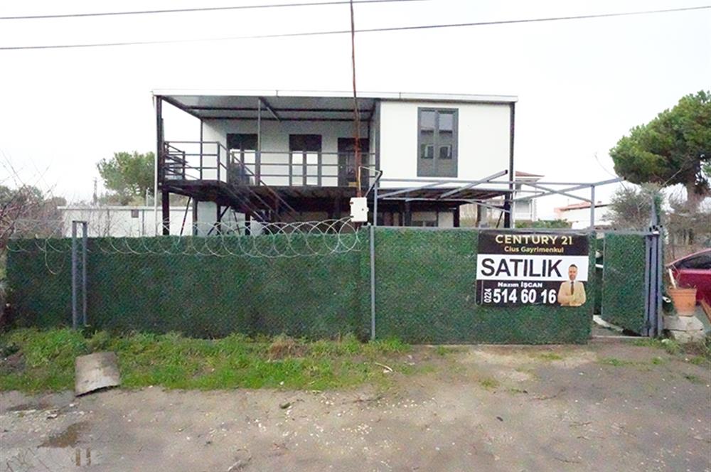 C21 Cius; Kumsaz’da Bahçeli–Teraslı Yazlık Prefabrik Ev