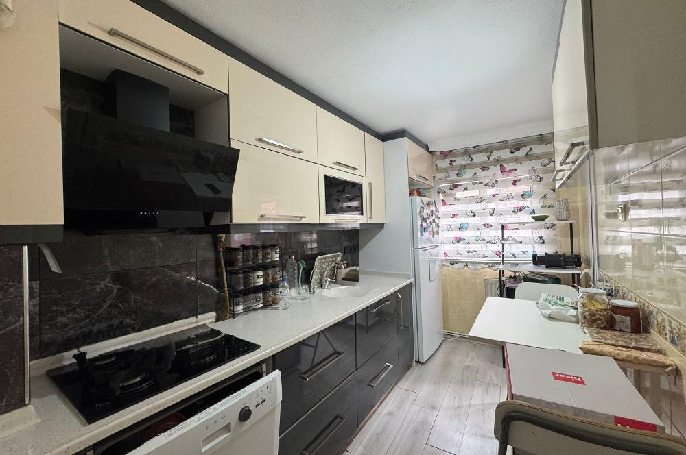 Karşıyaka Tersane'de Merkezi Konumda 2+1 Satılık Daire